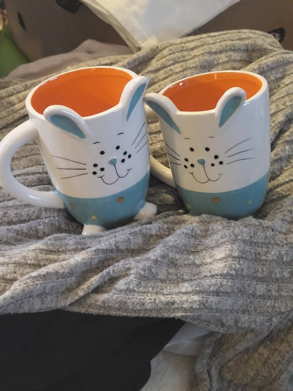 New 2 x bunny rabbit kid's ceramic mugs